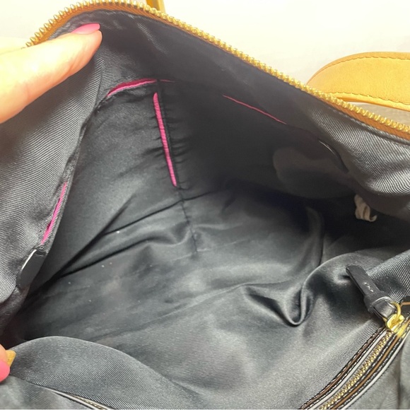 The Sak camel/Tan Leather Shoulder Bag purse. Crossbody. Pre-owned. See all pics - Picture 9 of 11